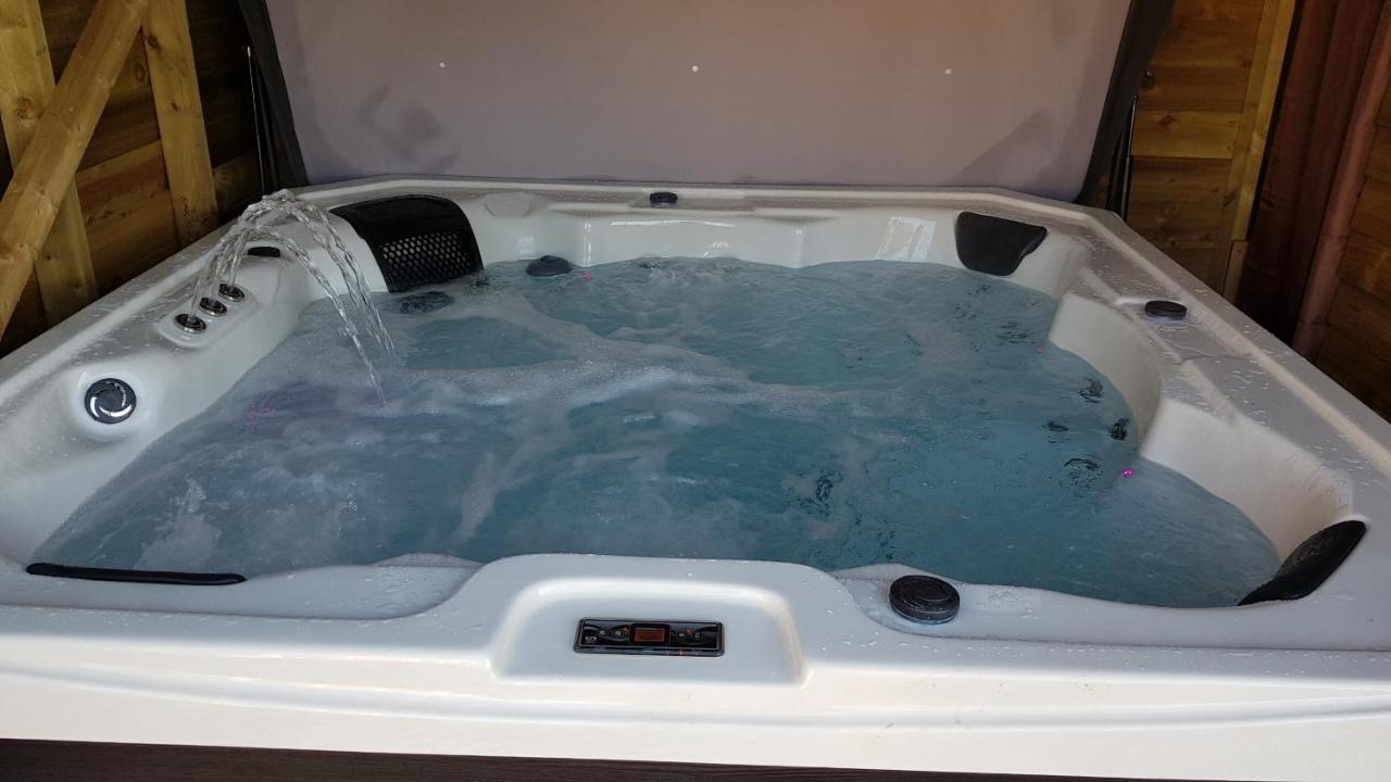 Hot Tub Pet Friendly Luxury Cosy Cottage, Near Withernsea And Patrington Welwick Ngoại thất bức ảnh